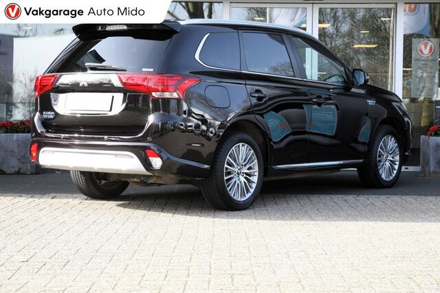 Mitsubishi OUTLANDER 2.4 PHEV Instyle | Ruby Black Parelmoer