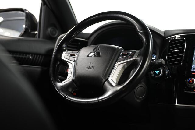 Mitsubishi OUTLANDER 2.4 PHEV Instyle | Leer | 360 Camera | Stuur & Stoelverwarming