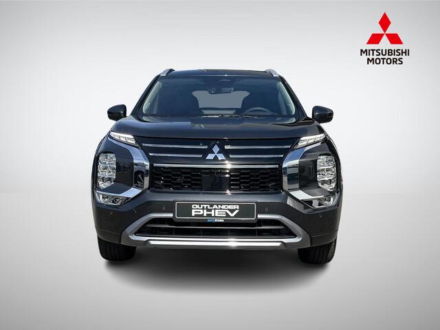Mitsubishi OUTLANDER 2.4 PHEV First Edition