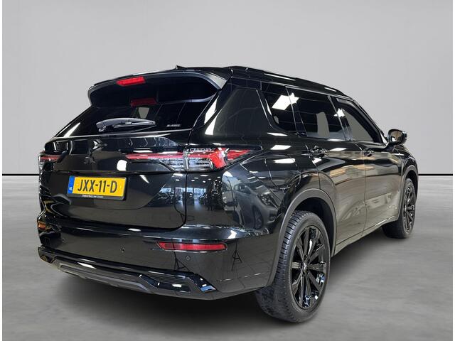 Mitsubishi OUTLANDER 2.4 PHEV Instyle+ Black edition MY2026