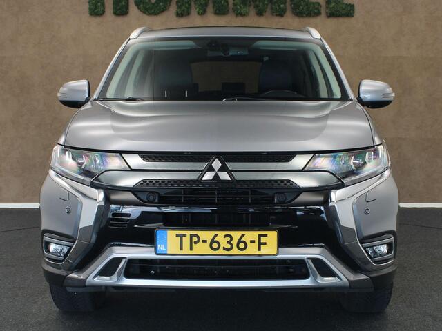 Mitsubishi OUTLANDER 2.4 PHEV Intense+ - ORIGINEEL NEDERLANDSE AUTO - PLUG IN - VIERWIELAADNDRIJVING - PARKEERSENSOREN VOOR/ ACHTER - OPEN DAK - DODEHOEK DETECTIE - 2 LAADKABELS - HALF LEDEREN BEKLEDING - VOORSTOELEN VERWARMD - STUUR VERWARMD - MICHELIN 4 SEIZOENENBANDEN