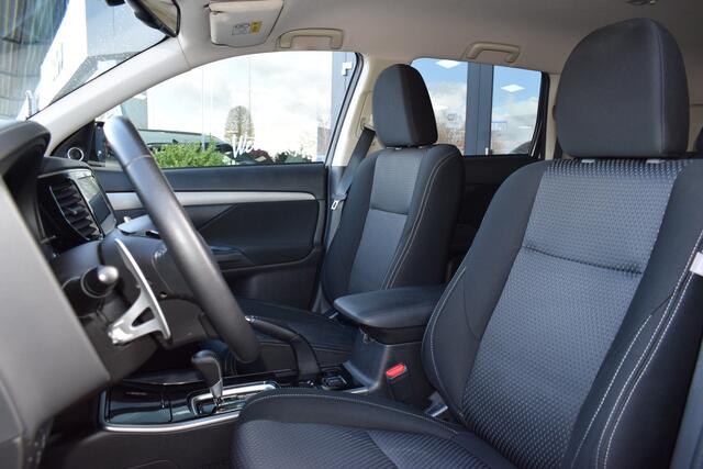 Mitsubishi OUTLANDER 2.0 Connect Pro Trekhaak | 360 Camera | Stoel+Stuurverwarming | Dealeronderhouden!