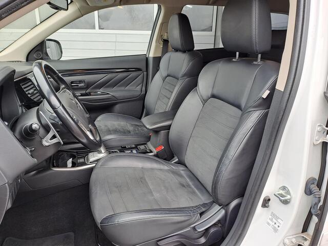 Mitsubishi OUTLANDER 2.4 PHEV Intense S