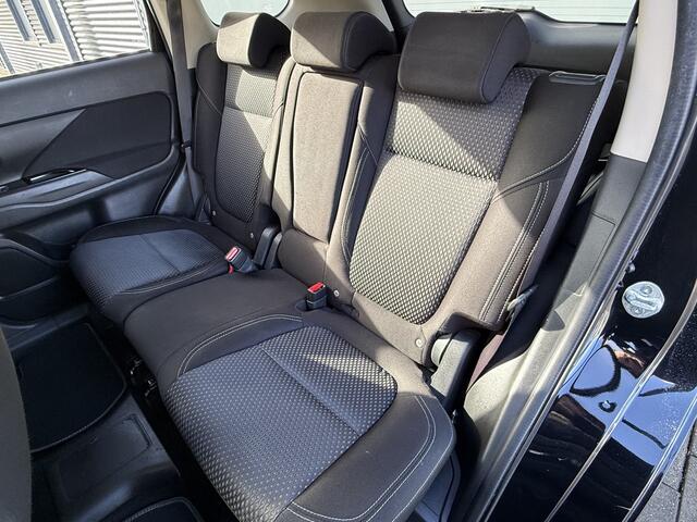 Mitsubishi OUTLANDER BWJ 2021 | 2.4 225PK PHEV Pure | CLIMA | NAVI | STOELVERW | LEDER | CAMERA A | CARPLAY |