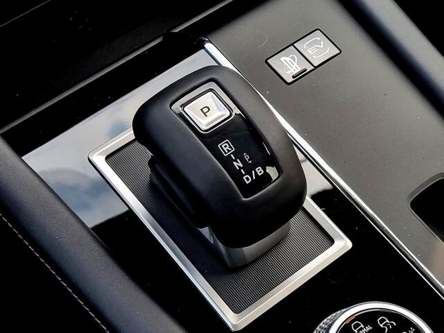 Mitsubishi OUTLANDER 2.4 PHEV Intense / ¤6000,- Voordeel Op Nieuwprijs / Elektrische Range 86 KM WLTP / 1600KG Trekgewicht / 8 Jaar Fabrieksgarantie