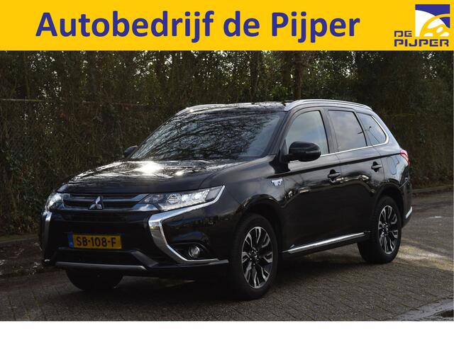 Mitsubishi OUTLANDER 2.0 PHEV Premium 203PK 4WD | NL-Auto | Camera | Trekhaak | Carplay | Standkachel | Keyless | Stoel- & stuurverwarming | Allweathers | LED / Xenon