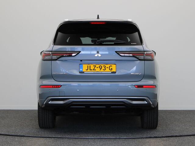 Mitsubishi OUTLANDER 2.4 PHEV Instyle+ | Trekhaak | Bruin lederen bekleding | Yamaha audio | Panoramadak | Stoelmassage |
