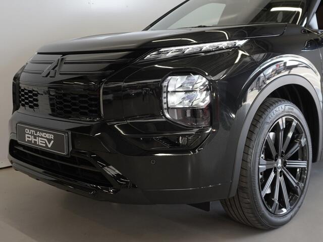 Mitsubishi OUTLANDER 2.4 PHEV Instyle Black Edition | Full Black | 20 inch | Full options | 8 jaar garantie