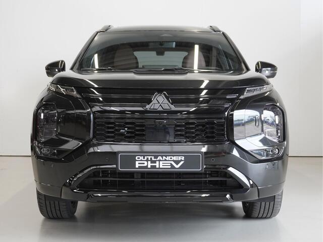 Mitsubishi OUTLANDER 2.4 PHEV Instyle Black Edition | Full Black | 20 inch | Full options | 8 jaar garantie