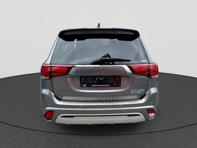 Mitsubishi OUTLANDER 2.4 PHEV S-Edition RIJKLAAR | Climate Control | 360 Camera | Elektr. Kofferklep | Apple Carplay & Android Auto