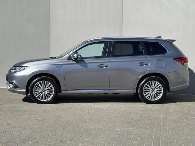 Mitsubishi OUTLANDER 2.4 PHEV Intense / Dealer onderhouden / 1e eigenaar / Trekhaak 1500 KG / Apple carplay & Android auto / Navigatie / Camera / Stoelverwarming / 18" Lm wielen & All Season banden / Cruise Control / Climate Control / Keyless /