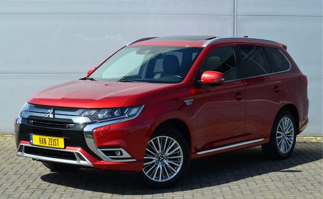 Mitsubishi OUTLANDER PHEV 2.4 INSTYLE 4WD | PLUG IN HYBRID | FULL OPTIONS | SoH 84% | SCHUIFDAK | ADAPTIEF CRUISE | TREKHAAK 1500KG | ALL SEASON BANDEN | FABRIEKSGARANTIE TOT 03-02-2028* | ALL IN RIJKLAARPRIJS