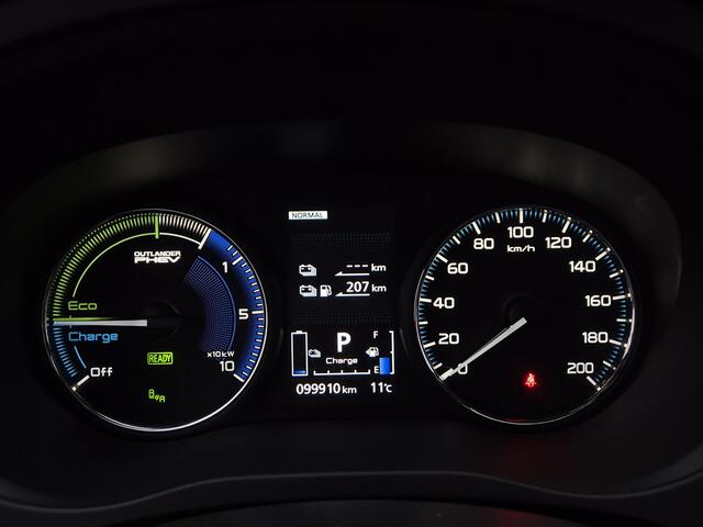 Mitsubishi OUTLANDER 2.4 PHEV Intense+ | Trekhaak | Schuifdak |