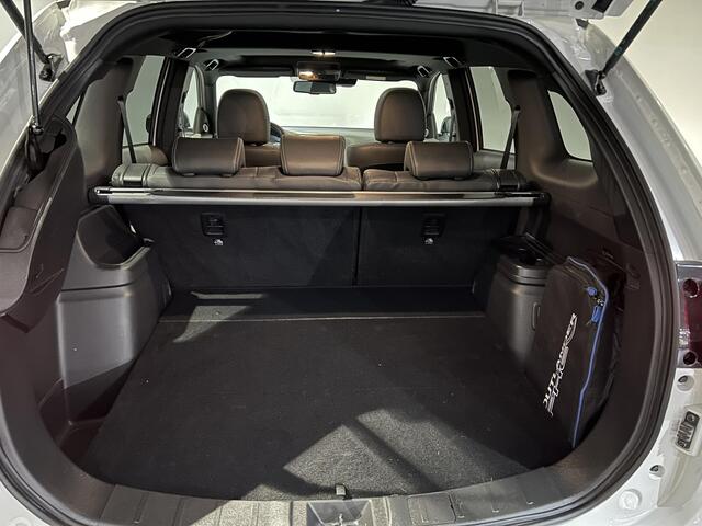 Mitsubishi OUTLANDER 2.4 PHEV Instyle | Trekhaak | Schuif-/kanteldak | Leder | Stoelverwarming |