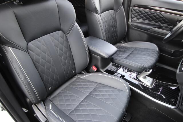 Mitsubishi OUTLANDER 2.4 PHEV Instyle Adaptive cruise, Trekhaak, Opendak, Leder