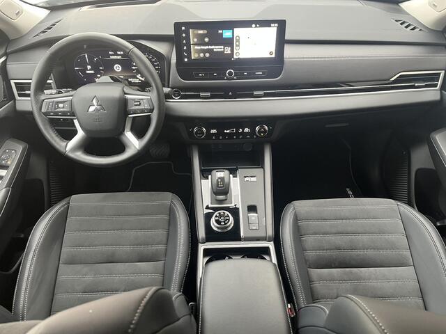 Mitsubishi OUTLANDER 2.4 PHEV Business Edition / 1600kg Trekgewicht / 8 jaar Garantie / Origineel NL Auto / Yamaha Audio Installatie / Navigatie/ Apple Carplay Android Auto / 360 Camera / HUD / Elektrische Achterklep / PHEV AWD 4WD