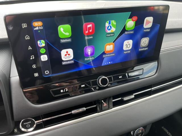 Mitsubishi OUTLANDER 2.4 PHEV Business Edition / 1600kg Trekgewicht / 8 jaar Garantie / Origineel NL Auto / Yamaha Audio Installatie / Navigatie/ Apple Carplay Android Auto / 360 Camera / HUD / Elektrische Achterklep / PHEV AWD 4WD