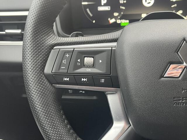 Mitsubishi OUTLANDER 2.4 PHEV Business Edition / 1600kg Trekgewicht / 8 jaar Garantie / Origineel NL Auto / Yamaha Audio Installatie / Navigatie/ Apple Carplay Android Auto / 360 Camera / HUD / Elektrische Achterklep / PHEV AWD 4WD