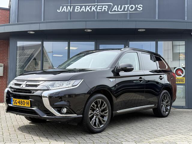 Mitsubishi OUTLANDER 2.0 PHEV S-Edition ? Leer ? Kanteldak ? Camera ? Trekhaak ?