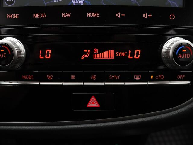 Mitsubishi OUTLANDER 2.4 PHEV 225pk Intense Camera | Navig | Cruise Contol
