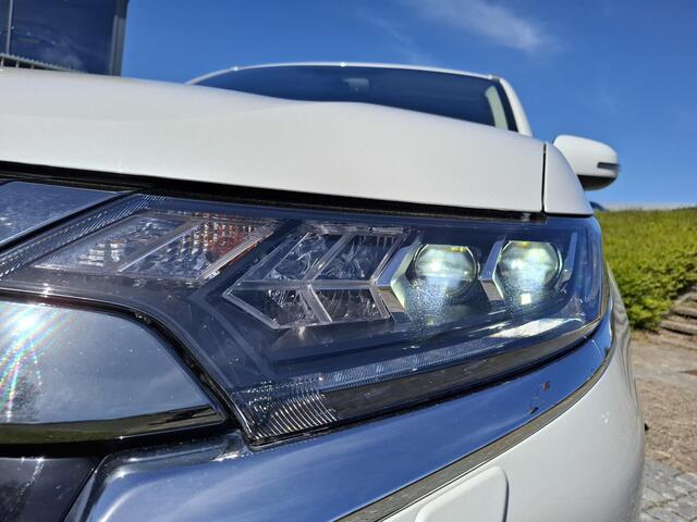 Mitsubishi OUTLANDER 2.4 PHEV Intense