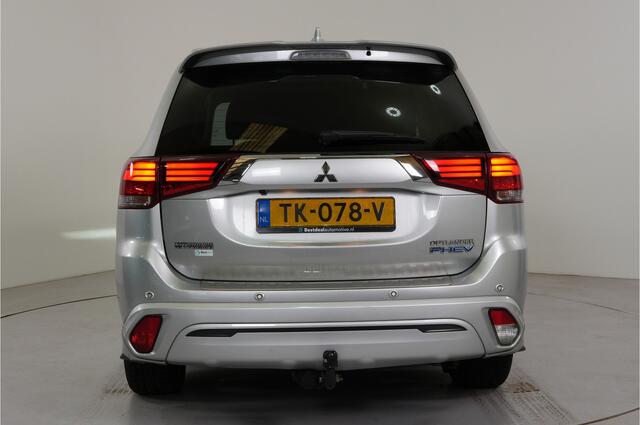 Mitsubishi OUTLANDER 2.4 PHEV S-Edition | Trekhaak | Schf/kantel | Stl. verw. | Camera |