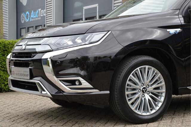 Mitsubishi OUTLANDER 2.4 PHEV Instyle LED | CAMERA | CAR PLAY | STOELVERWARMING