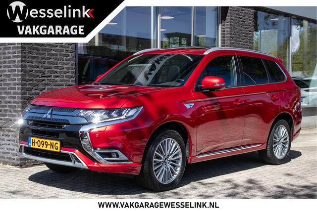Mitsubishi OUTLANDER 2.4 PHEV Instyle | Trekhaak | ALL Season banden | Schuif / kantel dak |