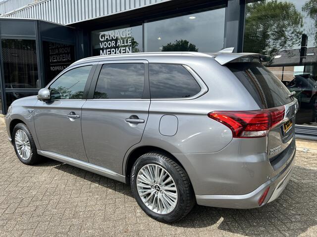 Mitsubishi OUTLANDER 2.4 PHEV Instyle