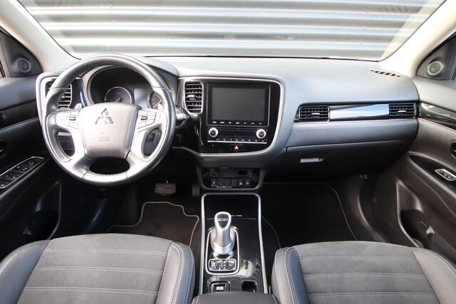 Mitsubishi OUTLANDER 2.4 PHEV Intense