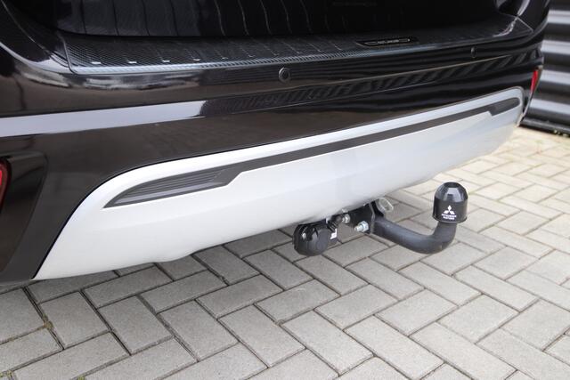 Mitsubishi OUTLANDER 2.4 PHEV Intense