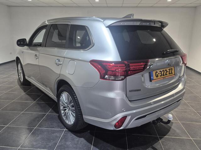 Mitsubishi OUTLANDER 2.4 PHEV Intense+ | Trekhaak | Achteruitrijcamera | Android Auto/Apple carplay