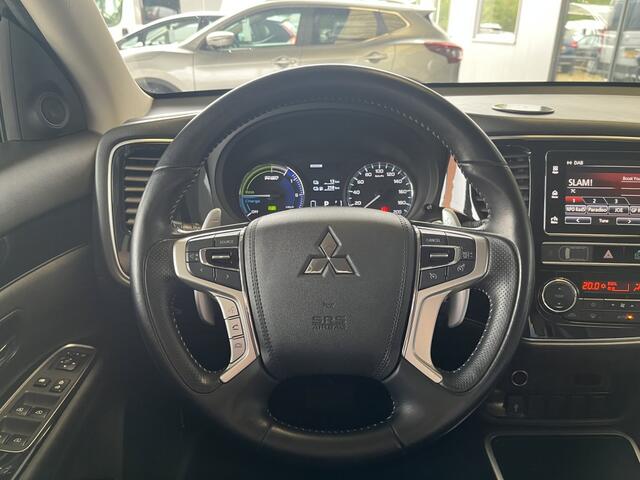 Mitsubishi OUTLANDER 2.4 PHEV Pure+ 4WD | Carplay | Camera | Half-leder | Stoelverw.