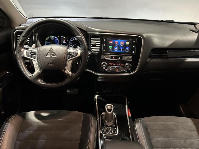 Mitsubishi OUTLANDER 2.4 PHEV Intense | Trekhaak | Apple Carplay/Android Auto | Stoelverwarming |