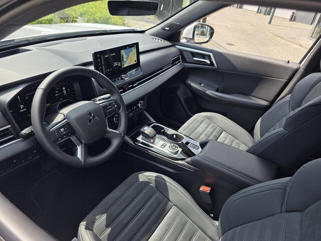 Mitsubishi OUTLANDER 2.4 PHEV Intense+