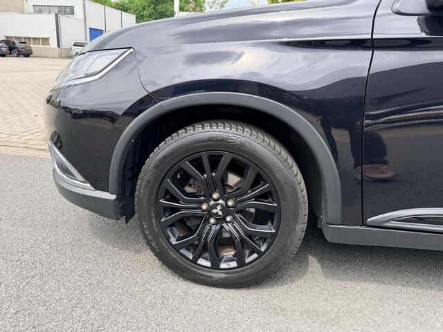 Mitsubishi OUTLANDER 2.0 150PK 7P. AutomaatoPanooCamera