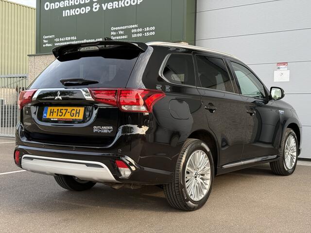Mitsubishi OUTLANDER 2.4 PHEV Pure Nap Carplay Keyless Camera Trekhaak Cruise Clima Nav