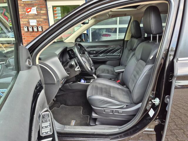 Mitsubishi OUTLANDER 2.4 PHEV INTENSE+, Trekhaak, Carplay, 360 Camera, Zonnedak, Elektrische Achterklep, ALL IN Prijs!