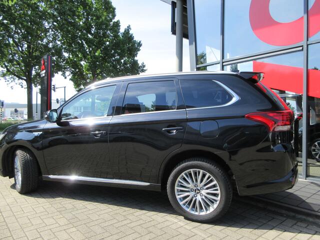 Mitsubishi OUTLANDER 2.4 PHEV Intense Edition 4 Seizoenenbanden