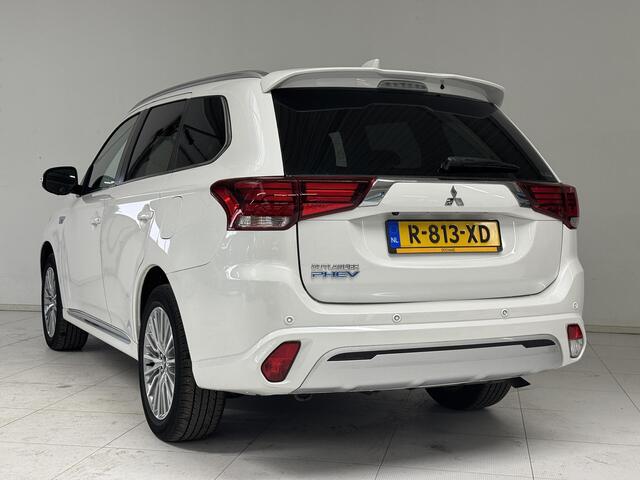 Mitsubishi OUTLANDER 2.4 PHEV Intense | Navigatie | 360° Camera | Stoelverwarming | Leder |