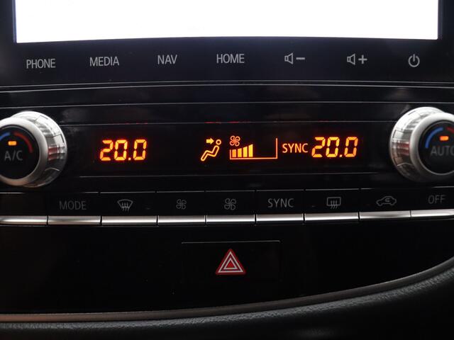 Mitsubishi OUTLANDER PHEV Intense 225pk Camera | Cruise | Navi | Stoelverw. | Trekhaak