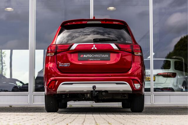 Mitsubishi OUTLANDER 2.4 PHEV Pure | Camera | Carplay | Trekhaak
