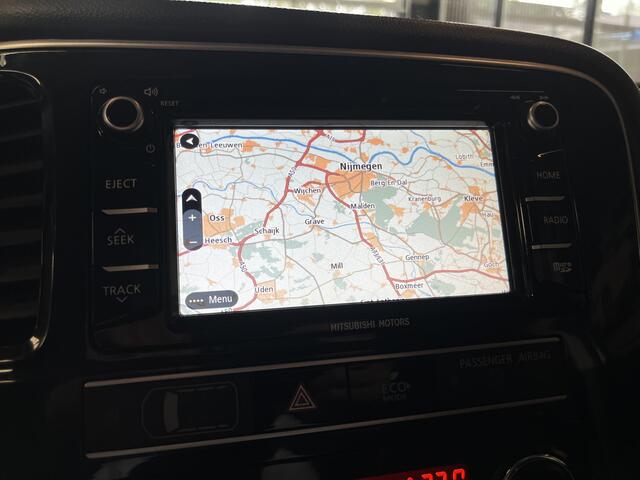 Mitsubishi OUTLANDER 2.0 2WD Instyle Trekhaak, Achteruitrijcamera