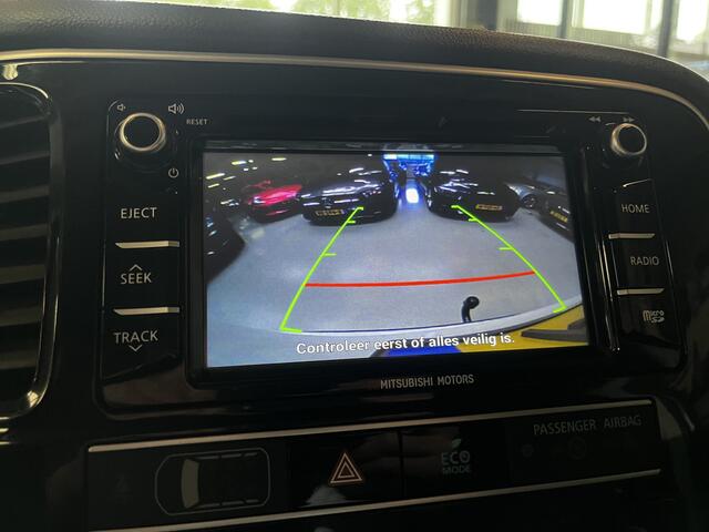Mitsubishi OUTLANDER 2.0 2WD Instyle Trekhaak, Achteruitrijcamera