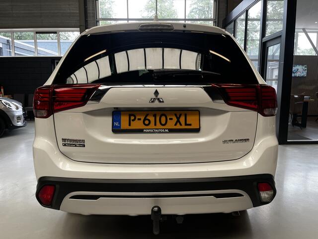 Mitsubishi OUTLANDER 2.0 2WD Instyle Trekhaak, Achteruitrijcamera