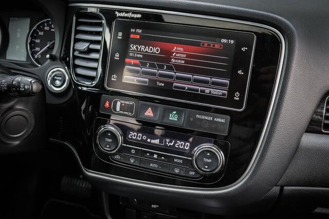 Mitsubishi OUTLANDER 2.0 PHEV Prestige+ Trekhaak/Camera/Leder