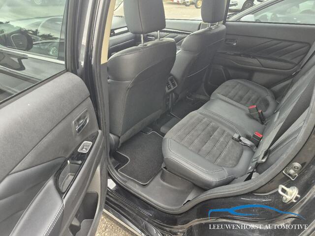 Mitsubishi OUTLANDER 2.4 PHEV Intense