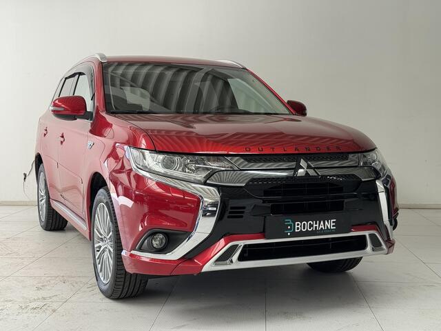 Mitsubishi OUTLANDER 2.4 PHEV Intense | Trekhaak | Navigatie | Camera | Stoelverwarming |