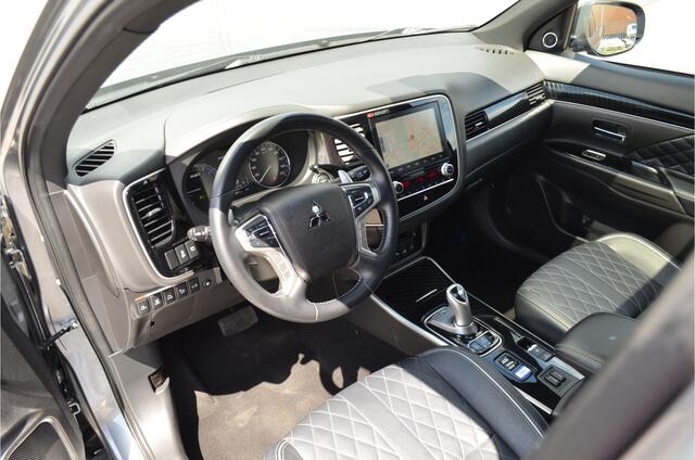 Mitsubishi OUTLANDER PHEV 2.4 INSTYLE 4WD | PLUG IN HYBRID | V2H | SOH % | FULL OPTIONS | SCHUIFDAK | ADAPTIEF CRUISE | ALL SEASON BANDEN | FABRIEKSGARANTIE TOT 23-12-2029* | ALL IN RIJKLAARPRIJS