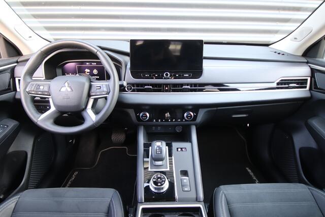 Mitsubishi OUTLANDER 2.4 PHEV Business Edition First Edition